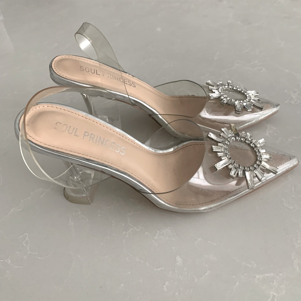 Soul Princess kitten heels in Nude Womens size US 6.5